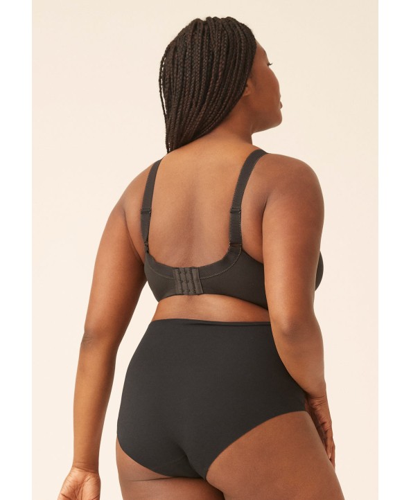 Naturana сутиен с джобове за протези или гел подплънка 5801 черен Naturana сутиен с джобове за протези или гел подплънка 5801 черен